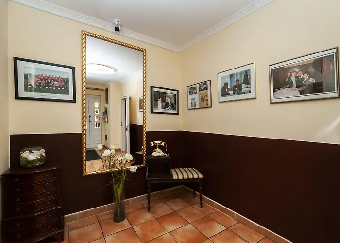 Gruene Tanne 3*