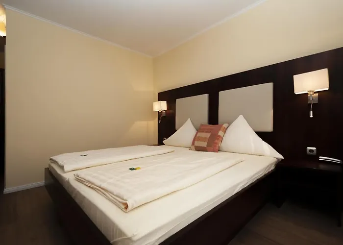 Gruene Tanne Hotel 3*
